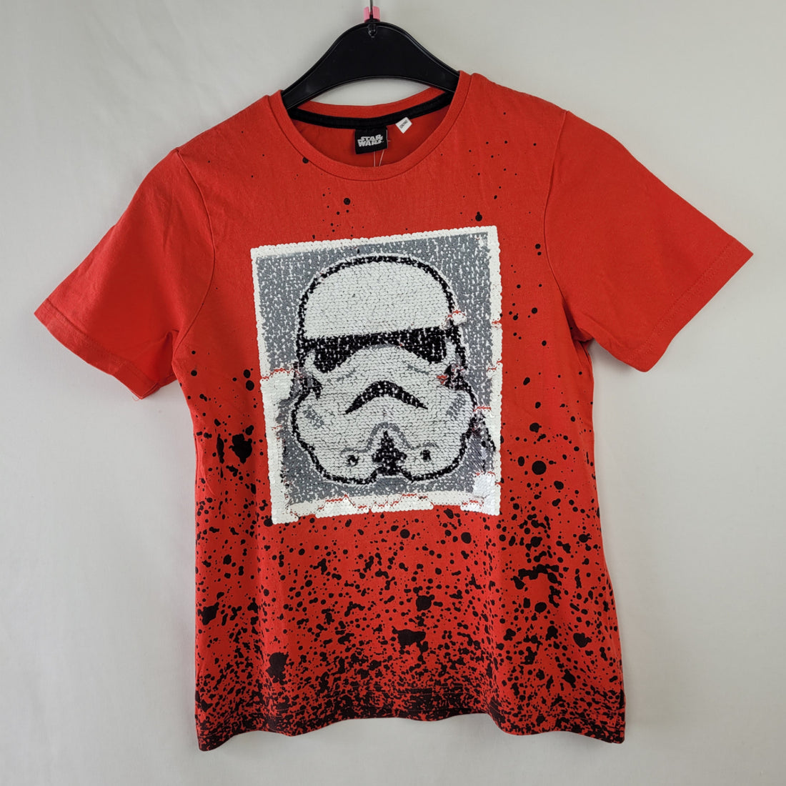 T-Shirt Star Wars 134-140 Rot schwarzer  gemustert  Zustand Gut