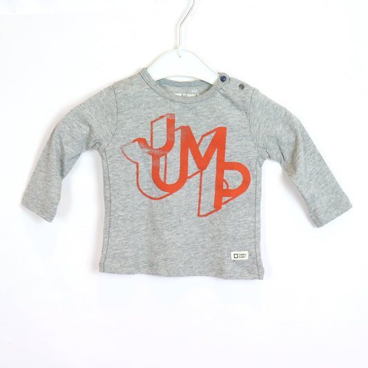 Langarm - Tumble'n Dry - 62 - grau - bedruckt - Boy - sehr guter Zustand mit Original-Etikett